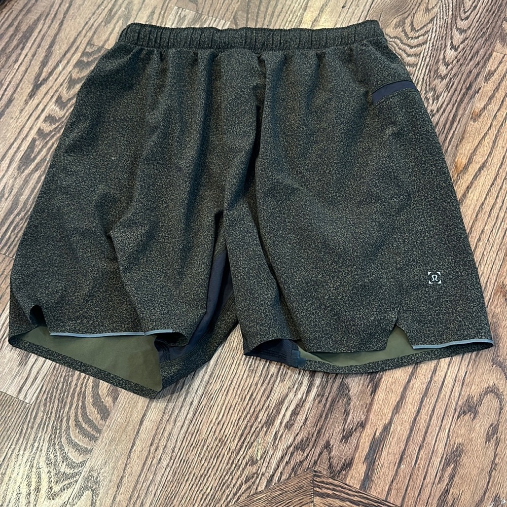 Lululemon Mens Surge Unlined 6” Medium shorts